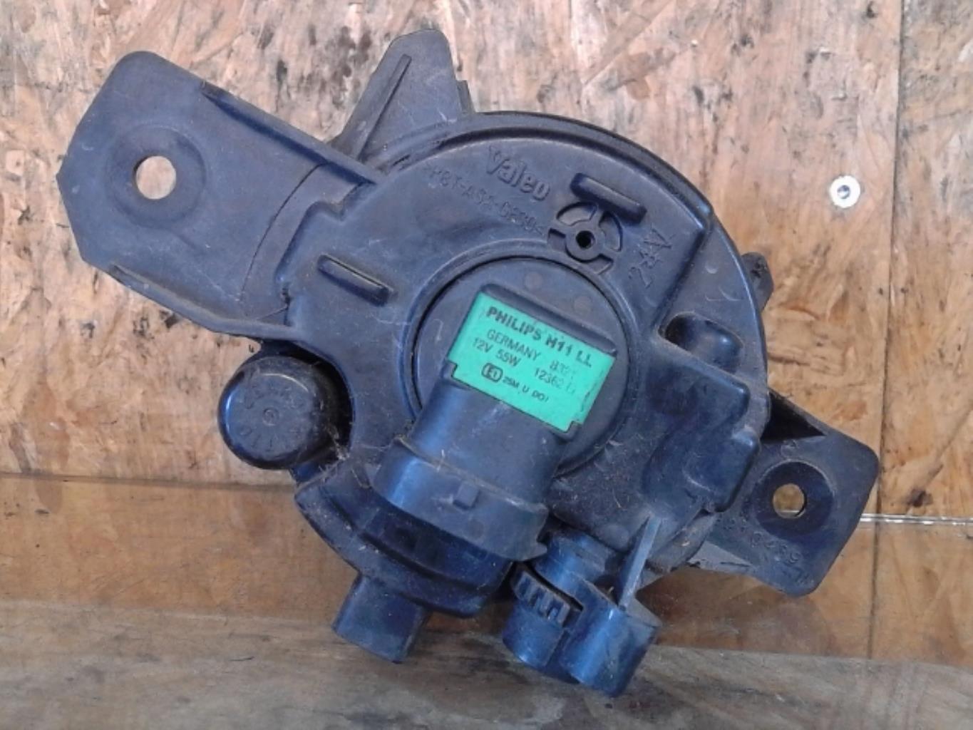 Anti brouillard gauche (feux) RENAULT CLIO 2 PHASE 2 Essence - 1
