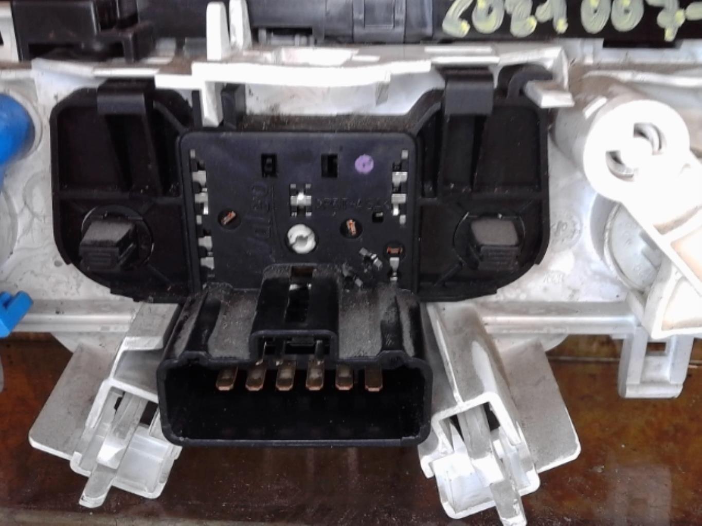 Commande chauffage RENAULT TWINGO 2 PHASE 1 Essence - 1