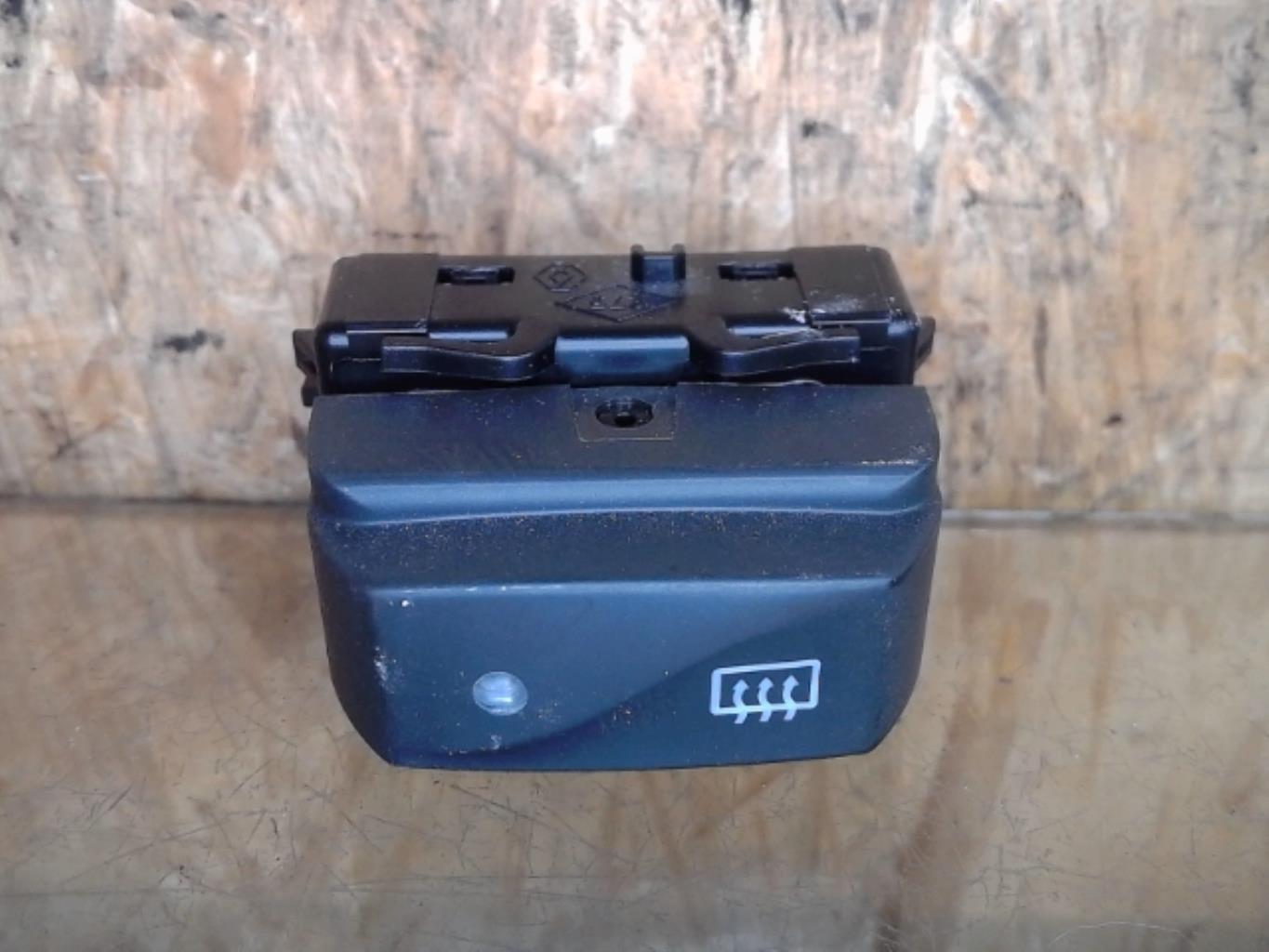 Commande degivrage lunette arriere DACIA LODGY PHASE 1 Diesel - 1