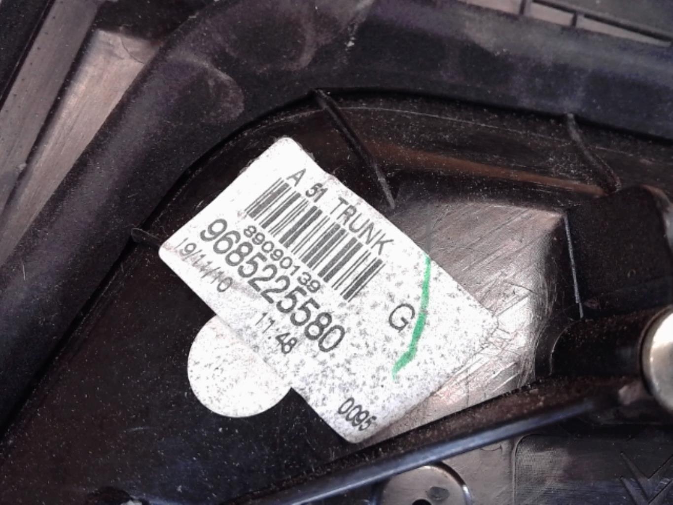 Feu arriere secondaire gauche (feux) CITROEN C3 2 PHASE 1 Diesel - 1