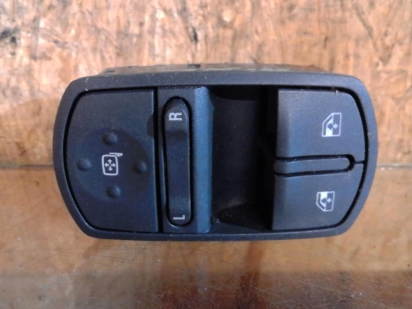 Interruptor de elevalunas OPEL CORSA D PHASE 1 GLP - 1