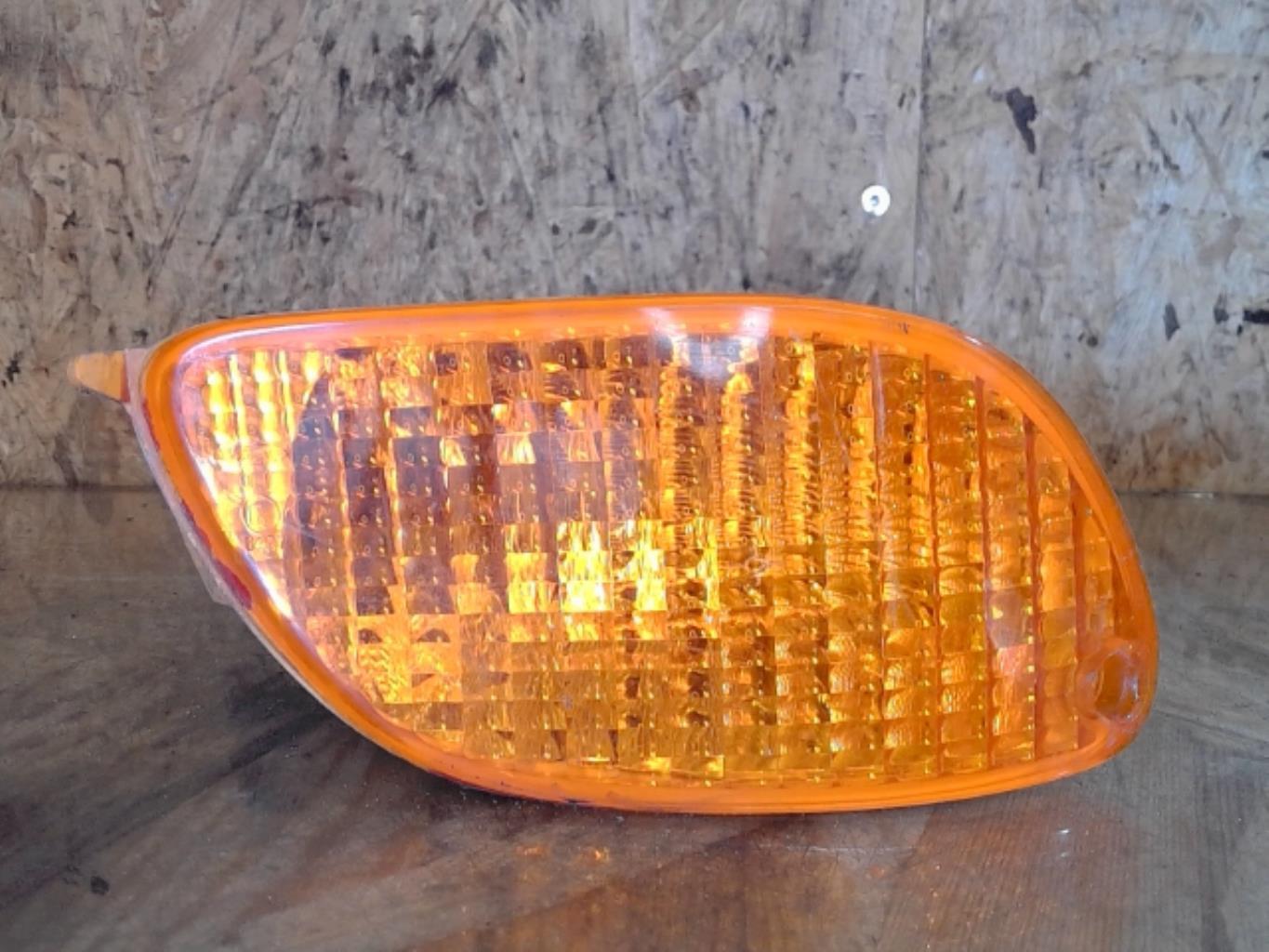 Optique avant secondaire droit (feux)(clignotant) FORD FOCUS 1 Essence - 1