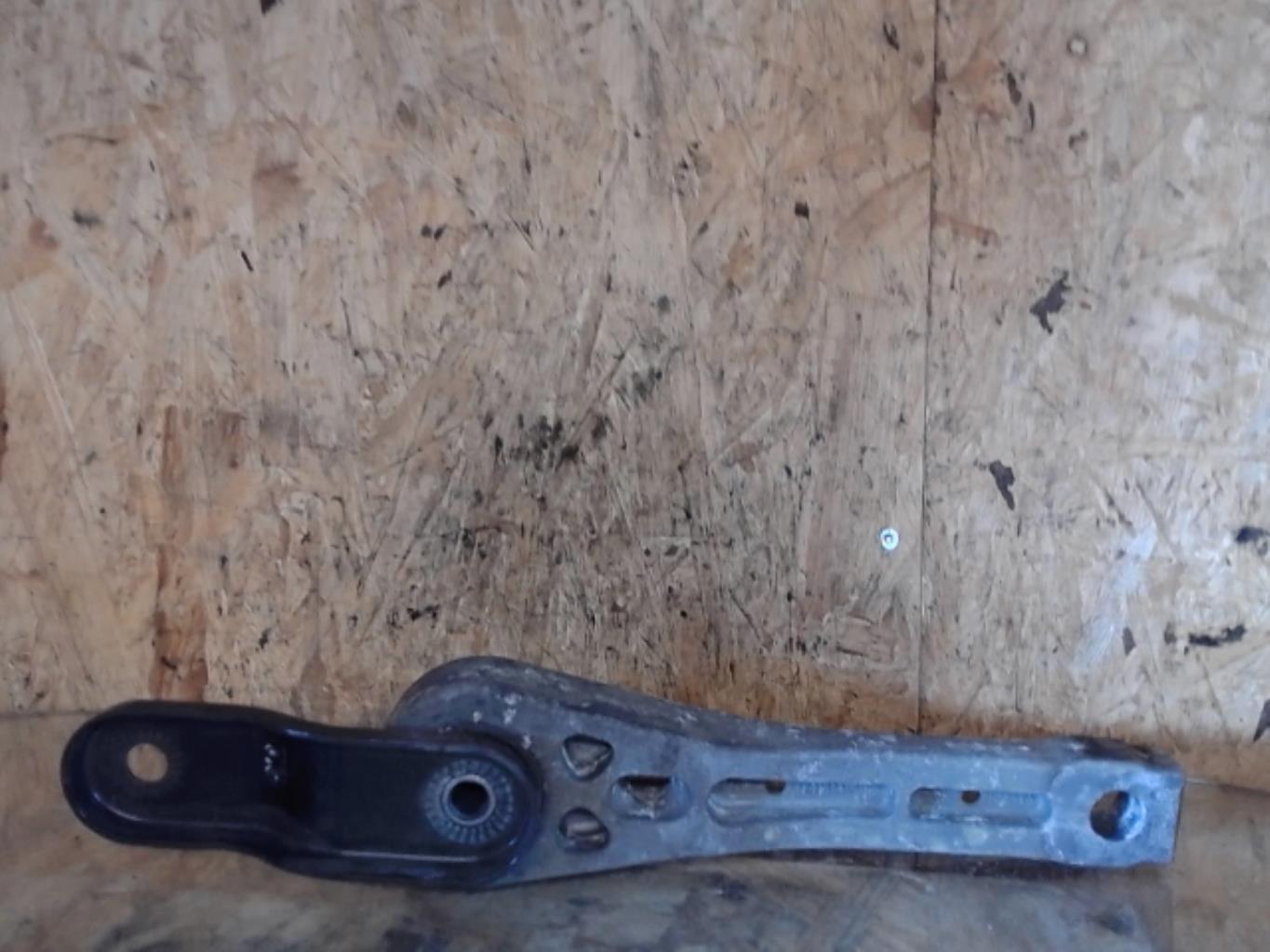 Support moteur VOLKSWAGEN GOLF 6 Diesel - 1