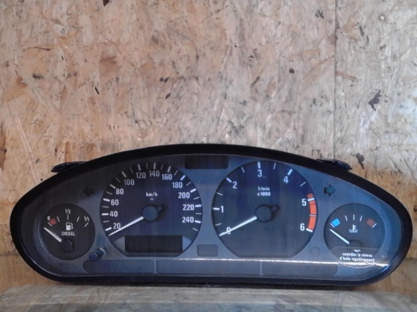 Compteur BMW SERIE 3 E36 COMPACT Diesel - 1