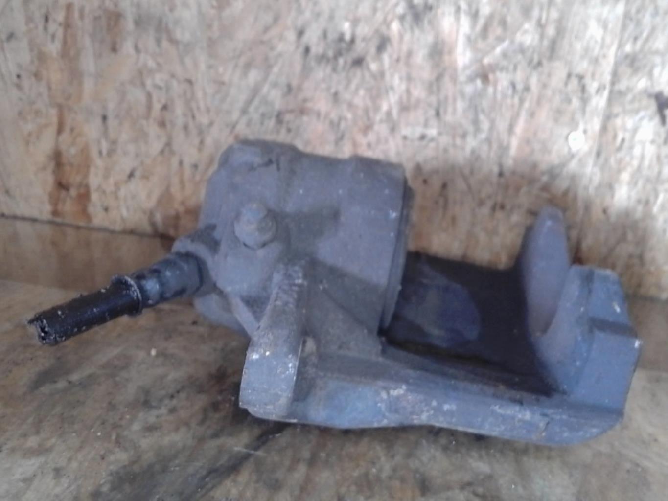 Etrier avant gauche (freinage) CITROEN C3 2 PHASE 1 Diesel - 1
