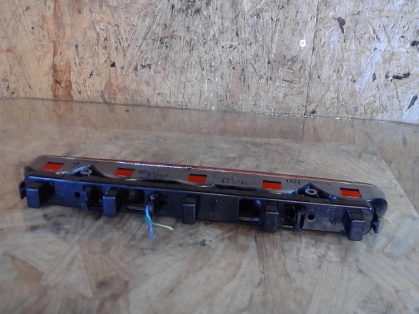 Feu arriere stop central CITROEN SAXO PHASE 2 Essence - 1