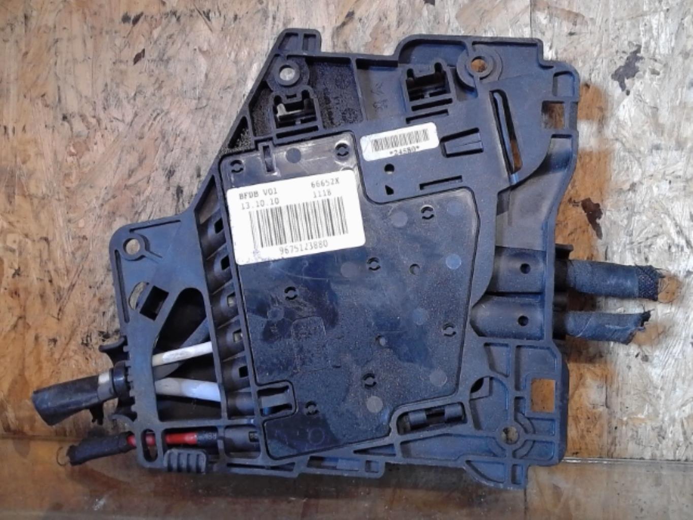 Porte fusible CITROEN C3 2 PHASE 1 Diesel - 1