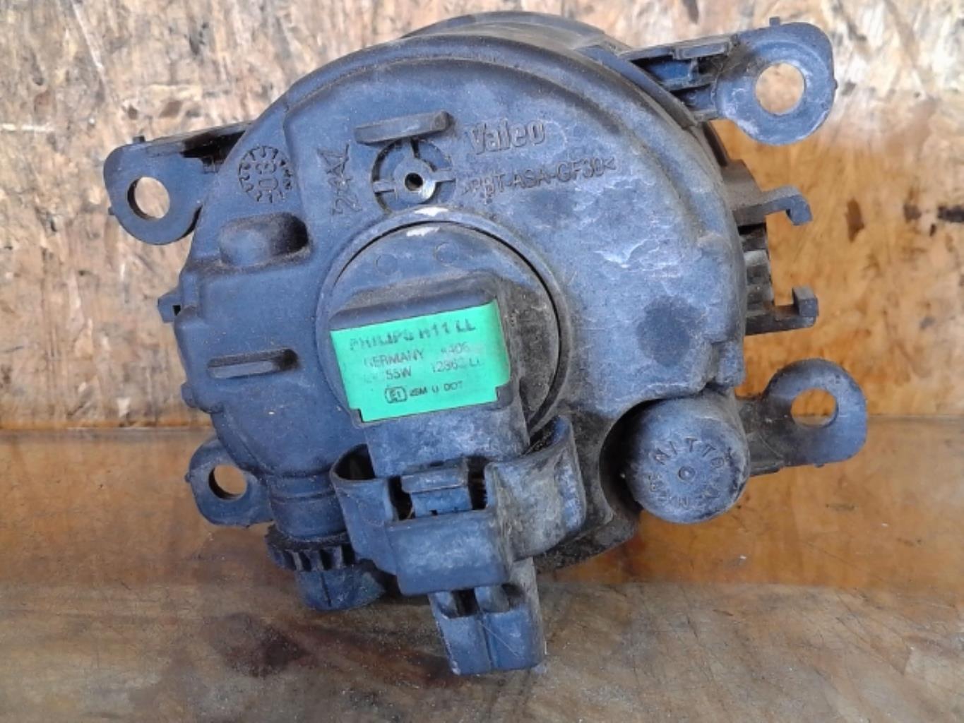 Anti brouillard droit (feux) RENAULT MEGANE 2 PHASE 1 Essence - 1