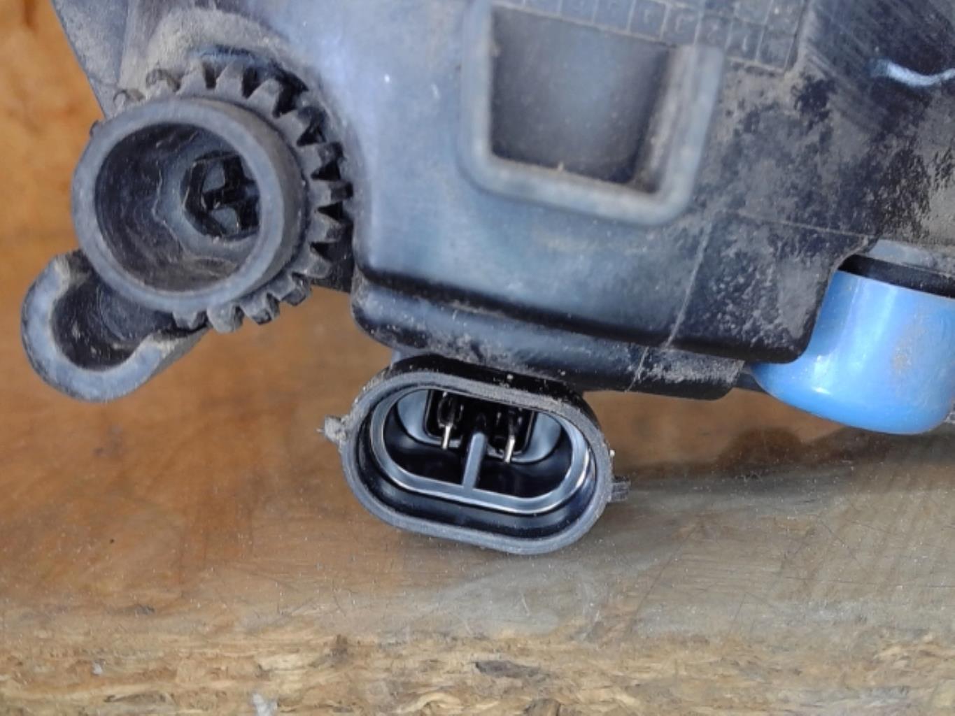 Anti brouillard gauche (feux) RENAULT CLIO 3 PHASE 1 Diesel - 1