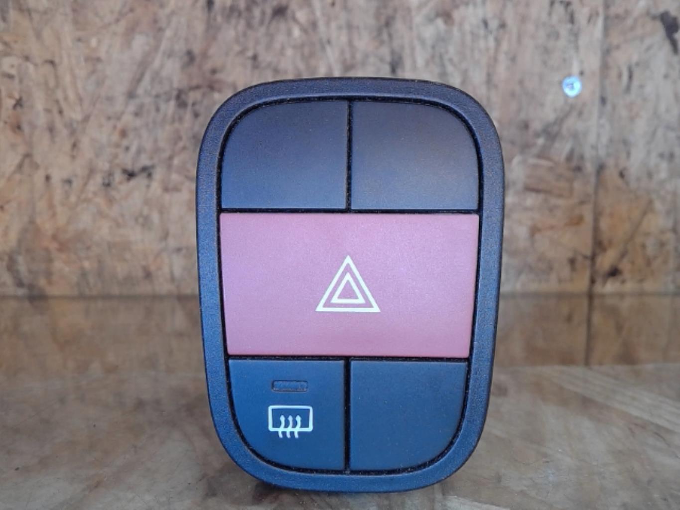 Bouton de warning CITROEN NEMO Diesel - 1