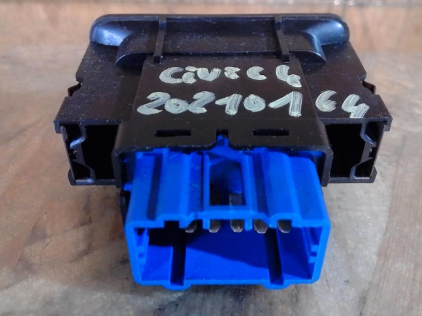 Bouton de warning HONDA CIVIC 5 Essence - 1