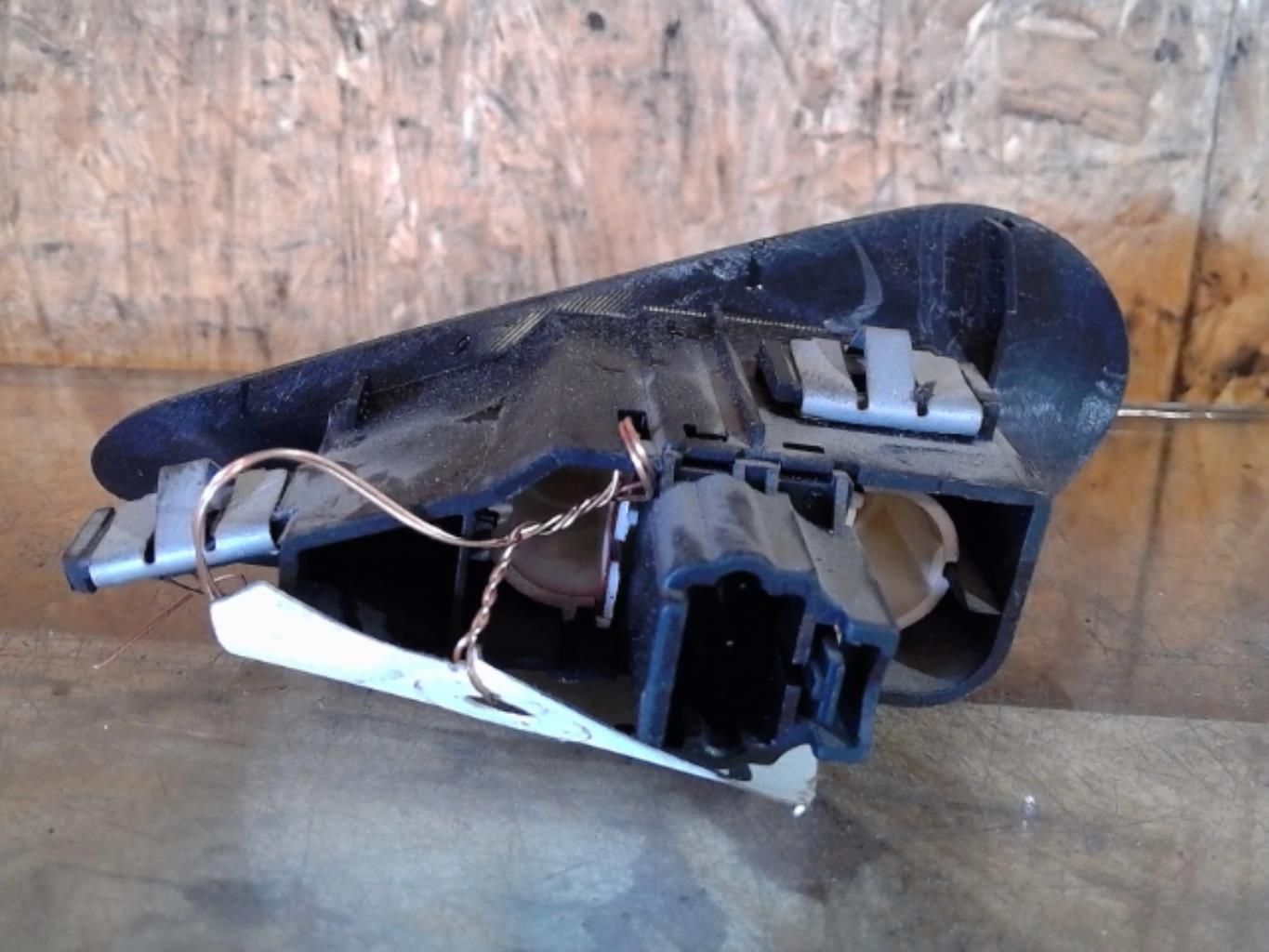 Bouton de warning PEUGEOT 406 PHASE 1 Diesel - 1