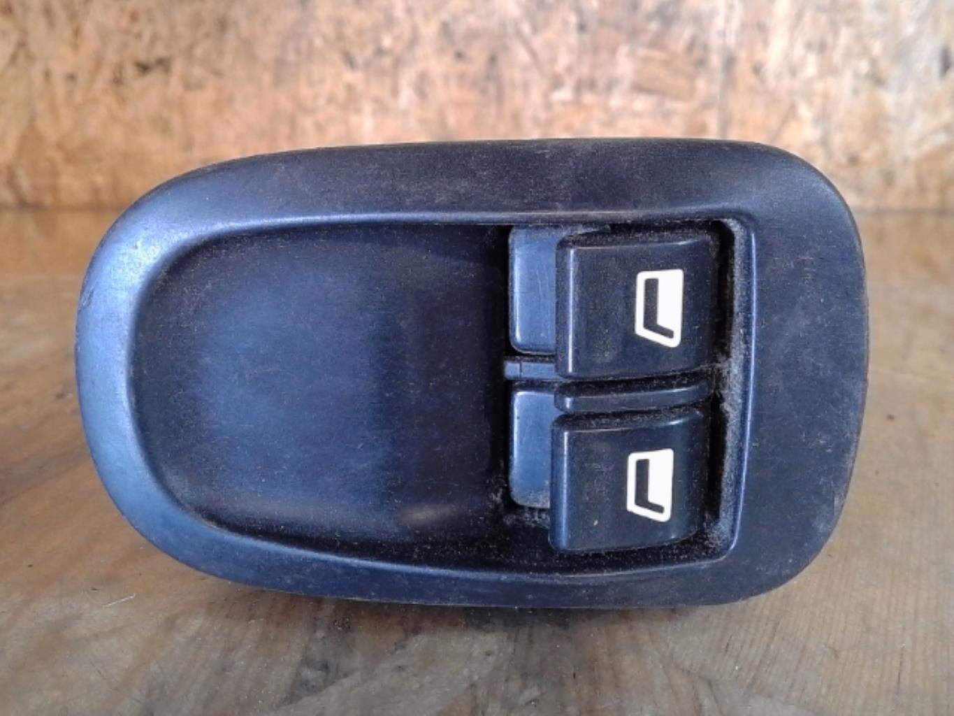 Interruptor de elevalunas PEUGEOT 206 PHASE 1 Diésel - 1