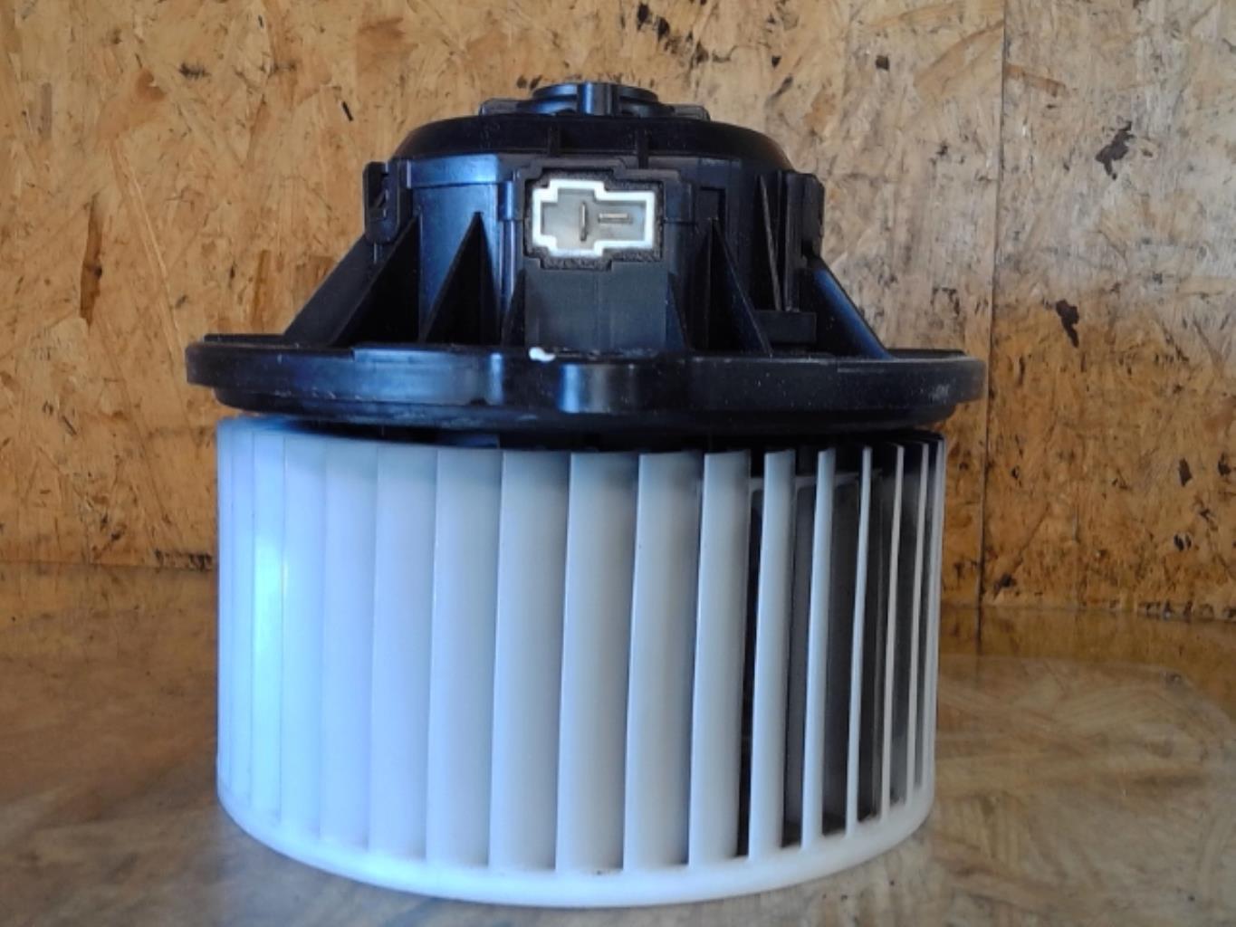 Pulseur d'air HYUNDAI IX 35 PHASE 1 Diesel - 1