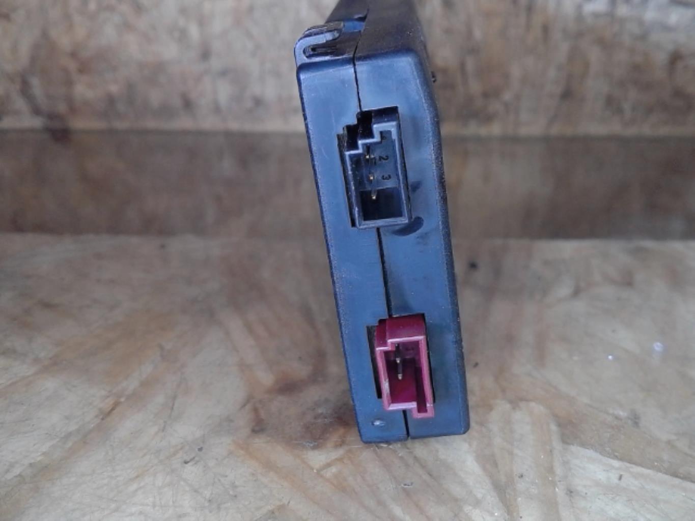 Amplificateur audio BMW SERIE 1 E87 PHASE 2 Diesel - 1