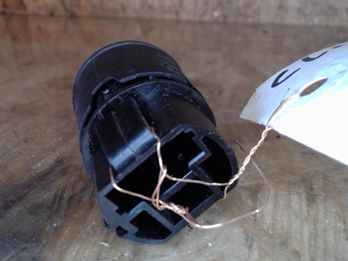 Bouton/Interrupteur RENAULT CLIO 4 PHASE 1 Diesel - 1