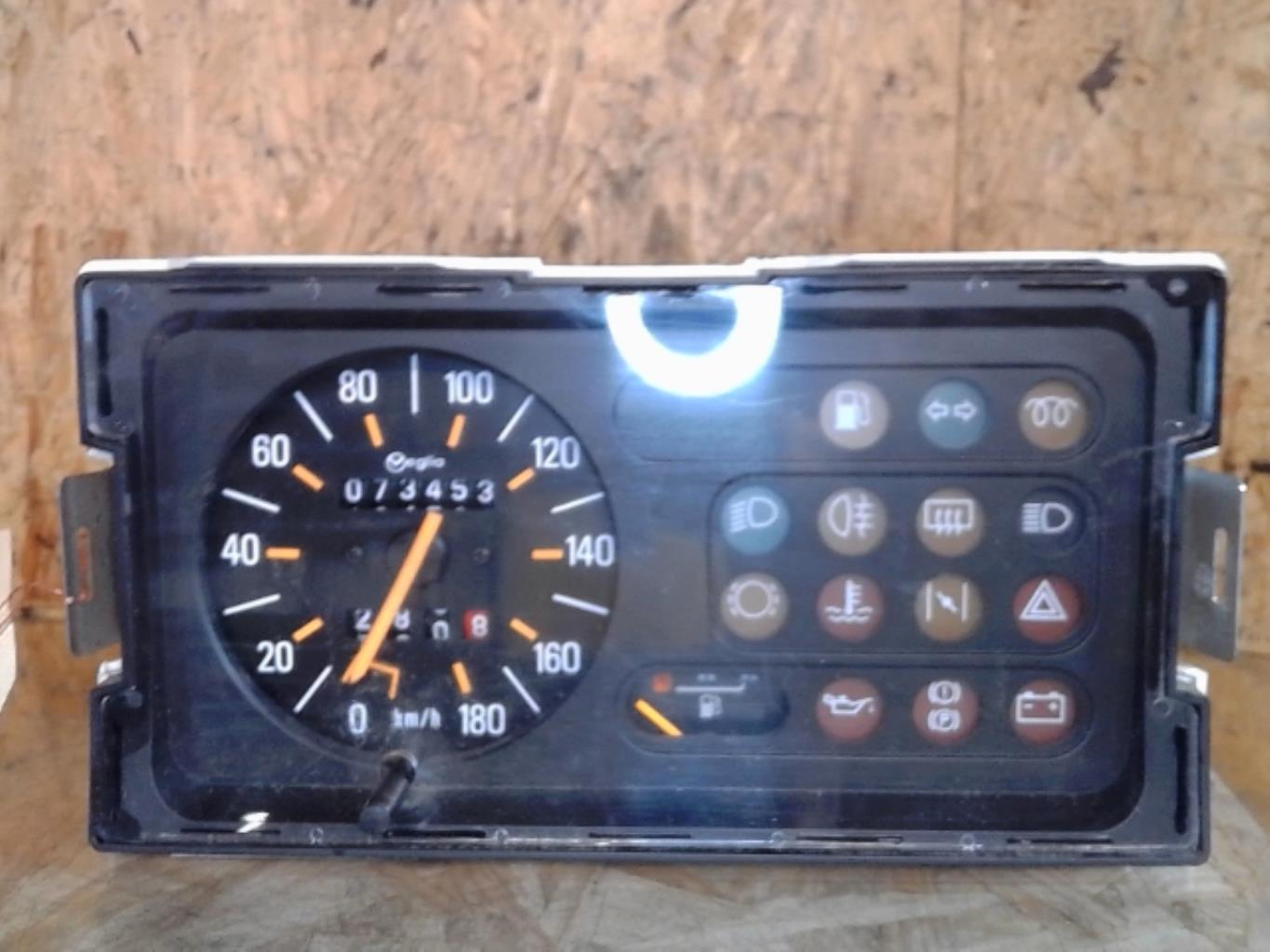 Compteur RENAULT SUPER 5 Essence - 1