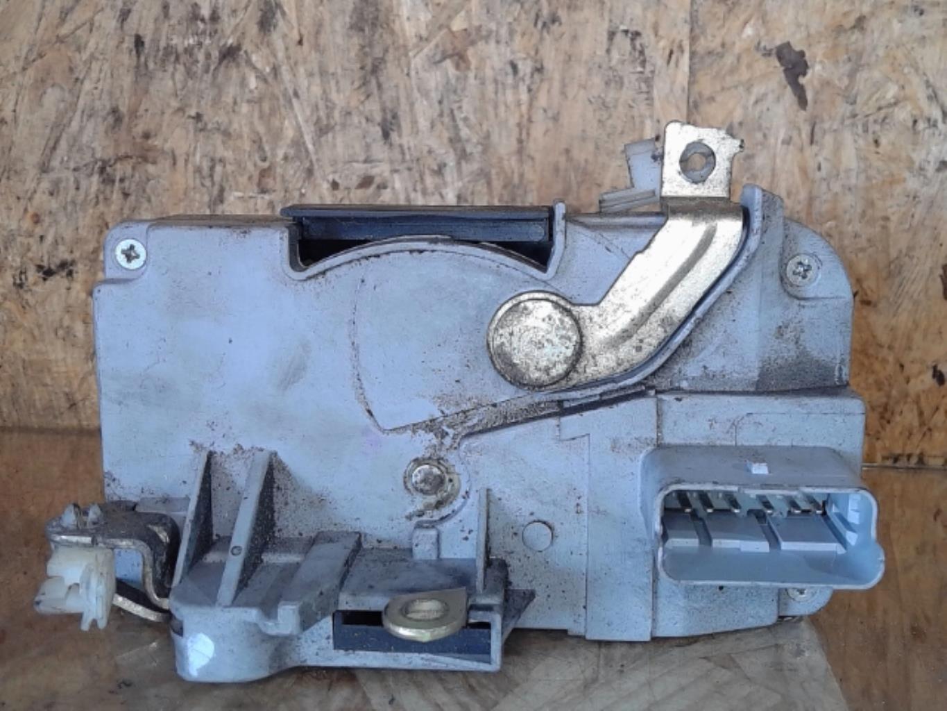 Serrure avant droit CITROEN C5 1 PHASE 1 Diesel - 1