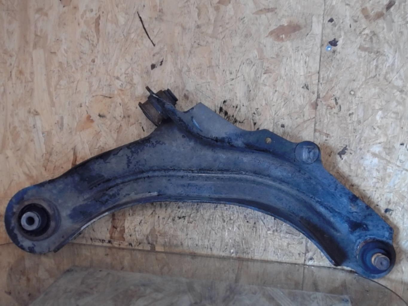 Triangle avant droit RENAULT CLIO 3 PHASE 1 Diesel - 1