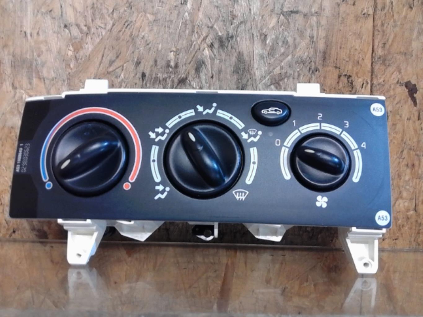 Commande chauffage RENAULT SCENIC 1 PHASE 1 Essence - 1