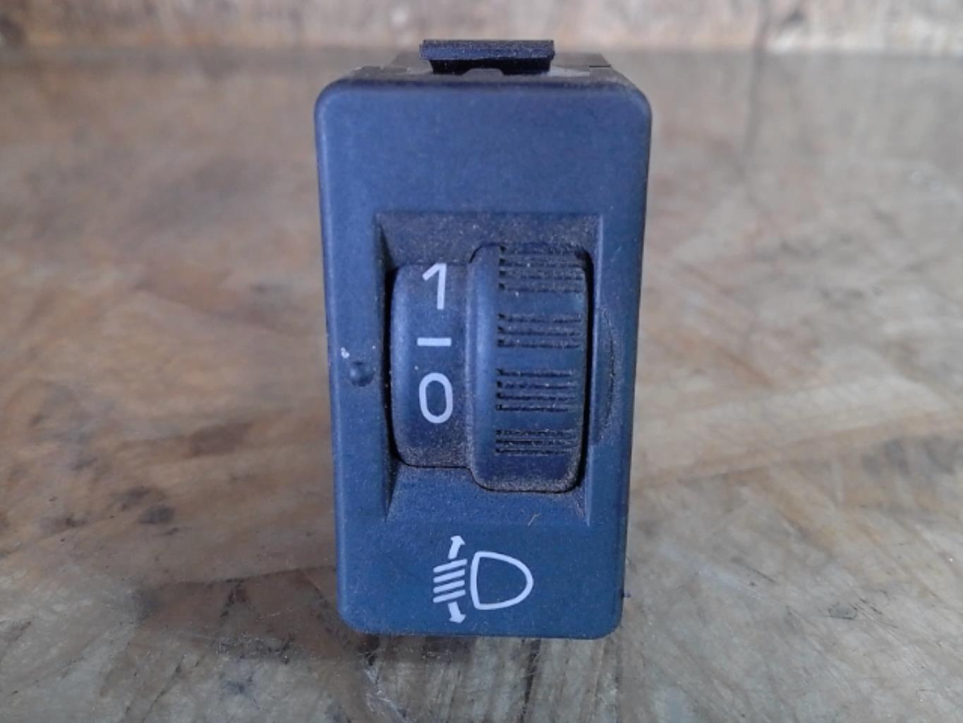 Commande de reglage hauteur de phare CITROEN C3 1 PHASE 1 Diesel - 1