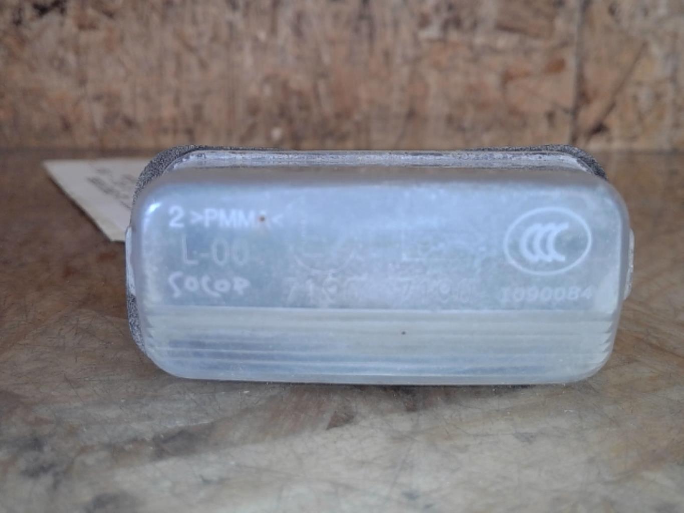 Eclairage de plaque PEUGEOT 207 PHASE 1 BREAK Diesel - 1
