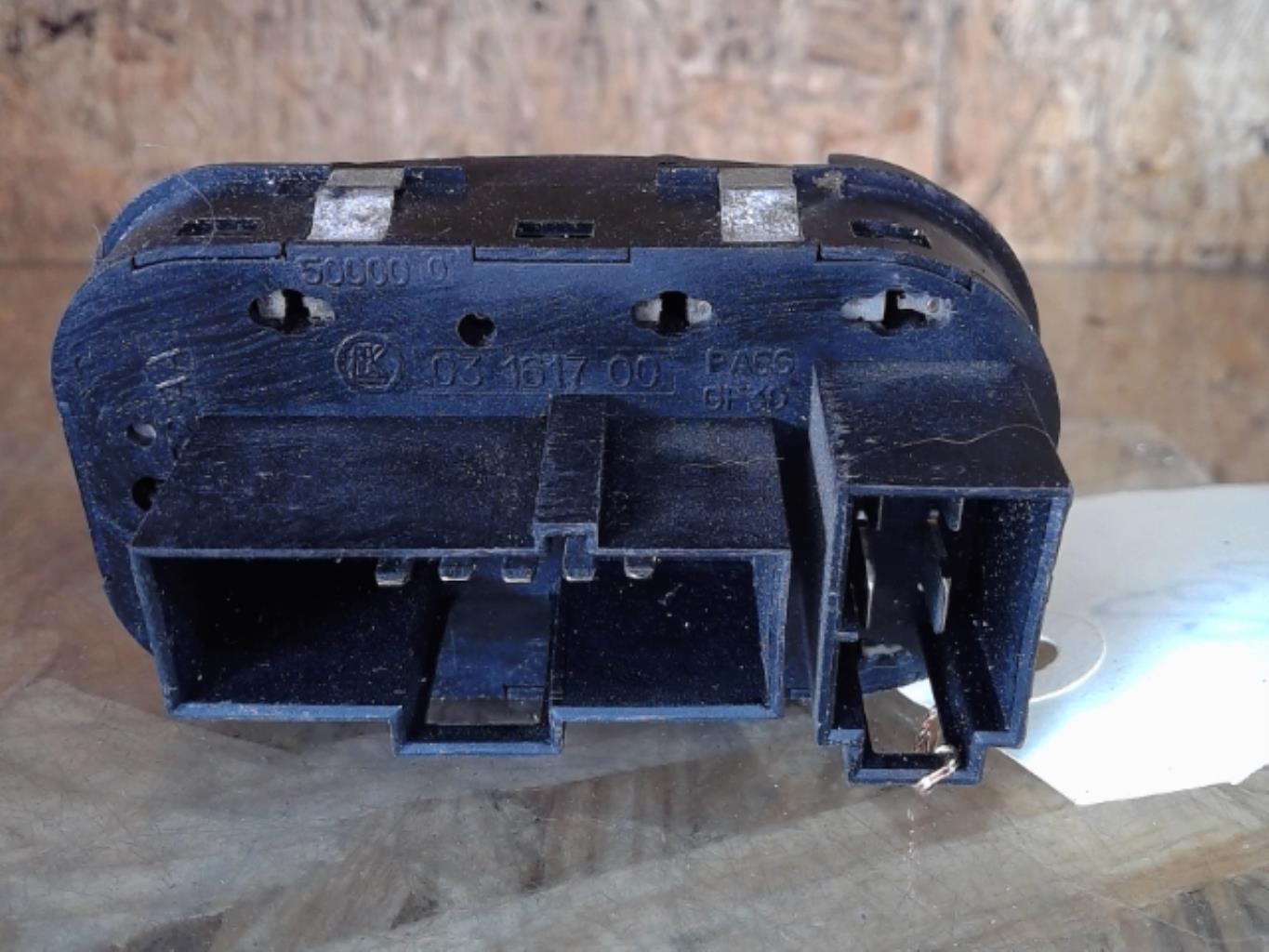 Interrupteur de leve vitre FORD MONDEO 1 PHASE 2 Diesel - 1