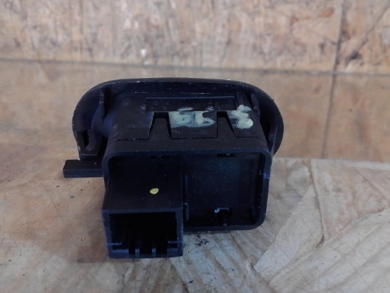 Interrupteur de leve vitre avant droit CITROEN C2 PHASE 1 Essence - 1