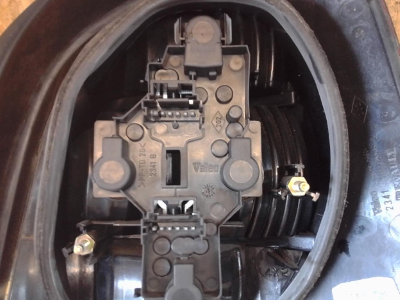 Feu arriere principal gauche (feux) RENAULT SCENIC 1 PHASE 2 Diesel - 1
