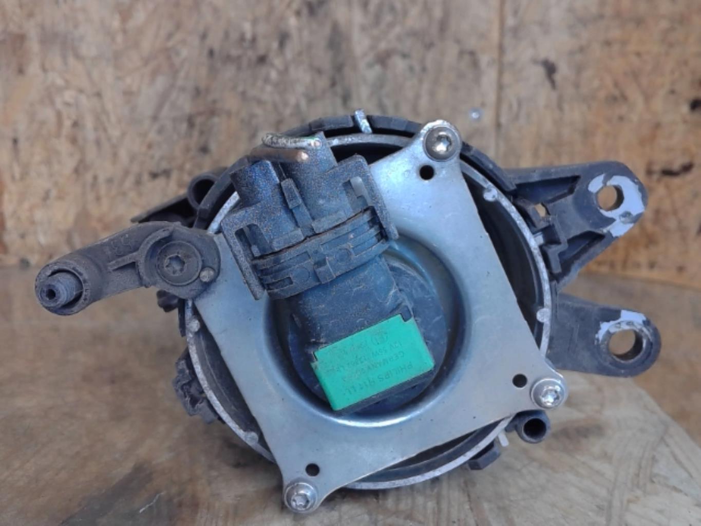 Anti brouillard gauche (feux) AUDI A4 2 AVANT PHASE 1 BREAK Diesel - 1
