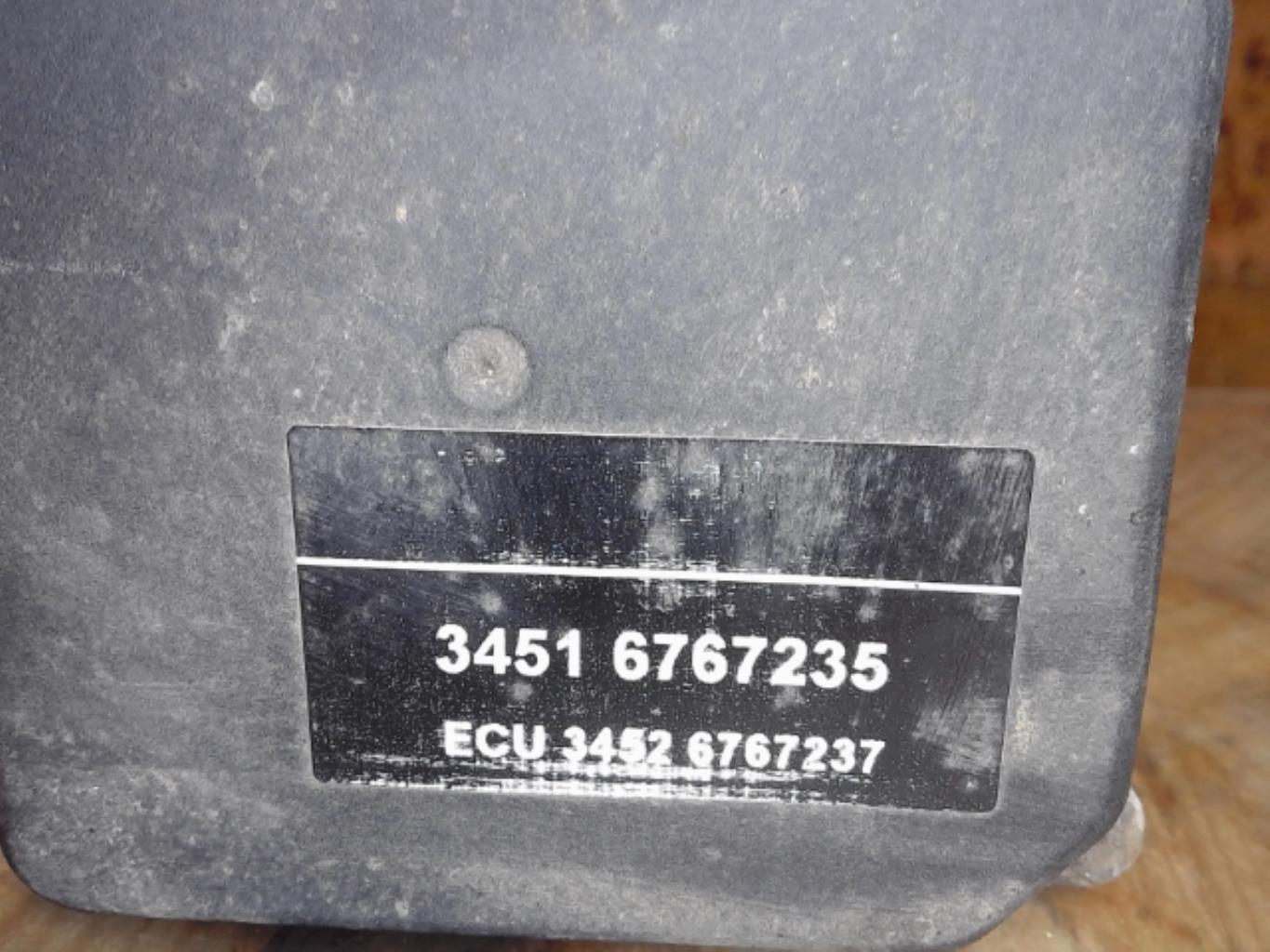 Bloc ABS (freins anti-blocage) BMW SERIE 5 E60 PHASE 1 Diesel - 1