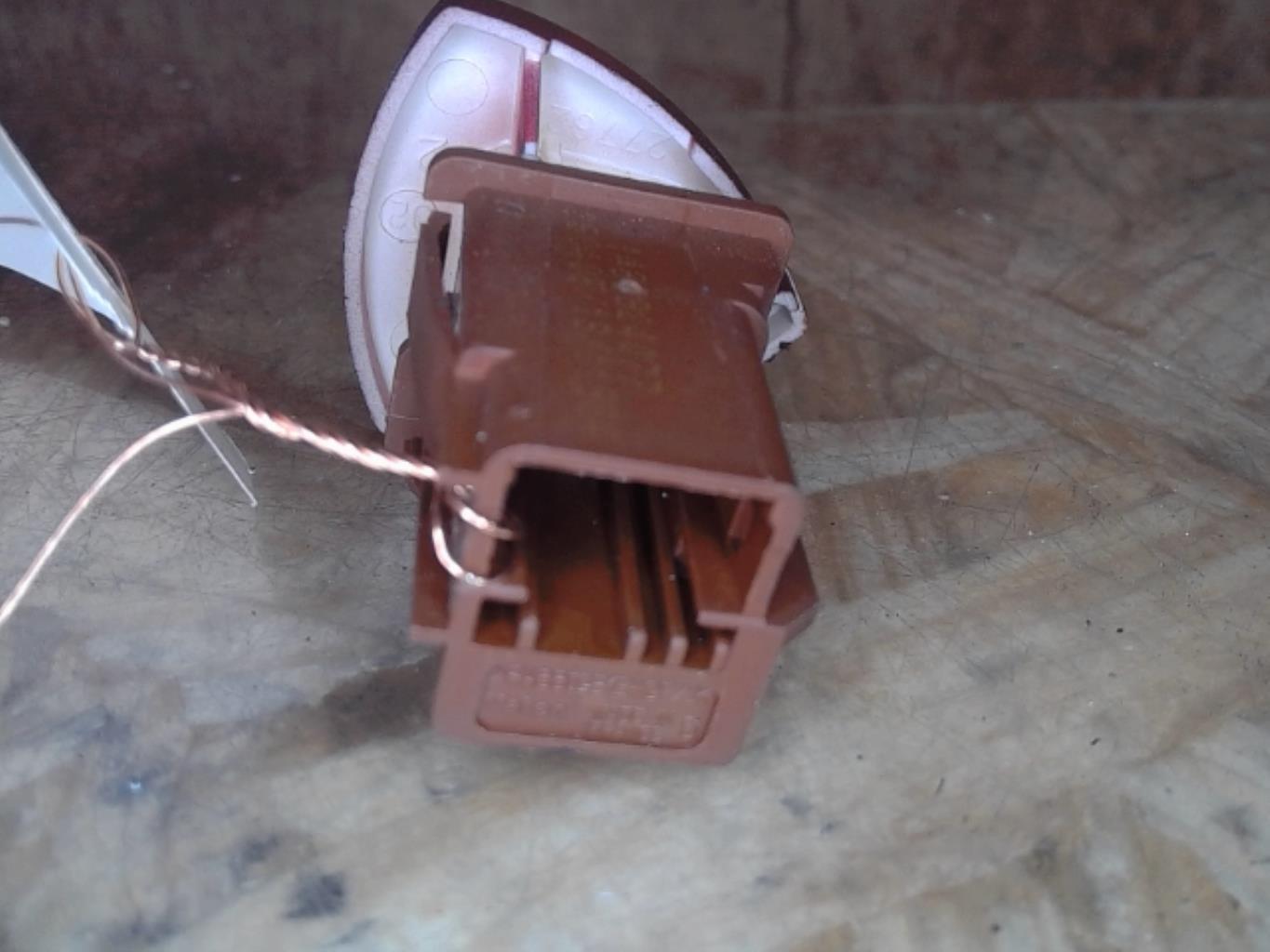 Bouton de warning PEUGEOT 807 Diesel - 1