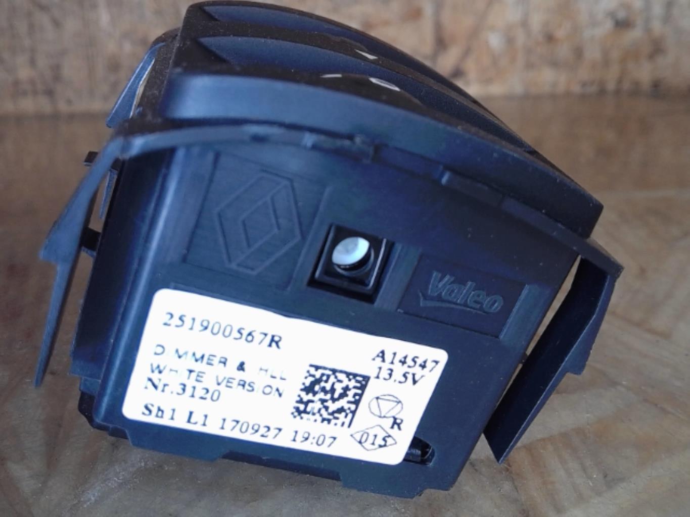 Commande de reglage hauteur de phare RENAULT CLIO 4 PHASE 2 Diesel - 1