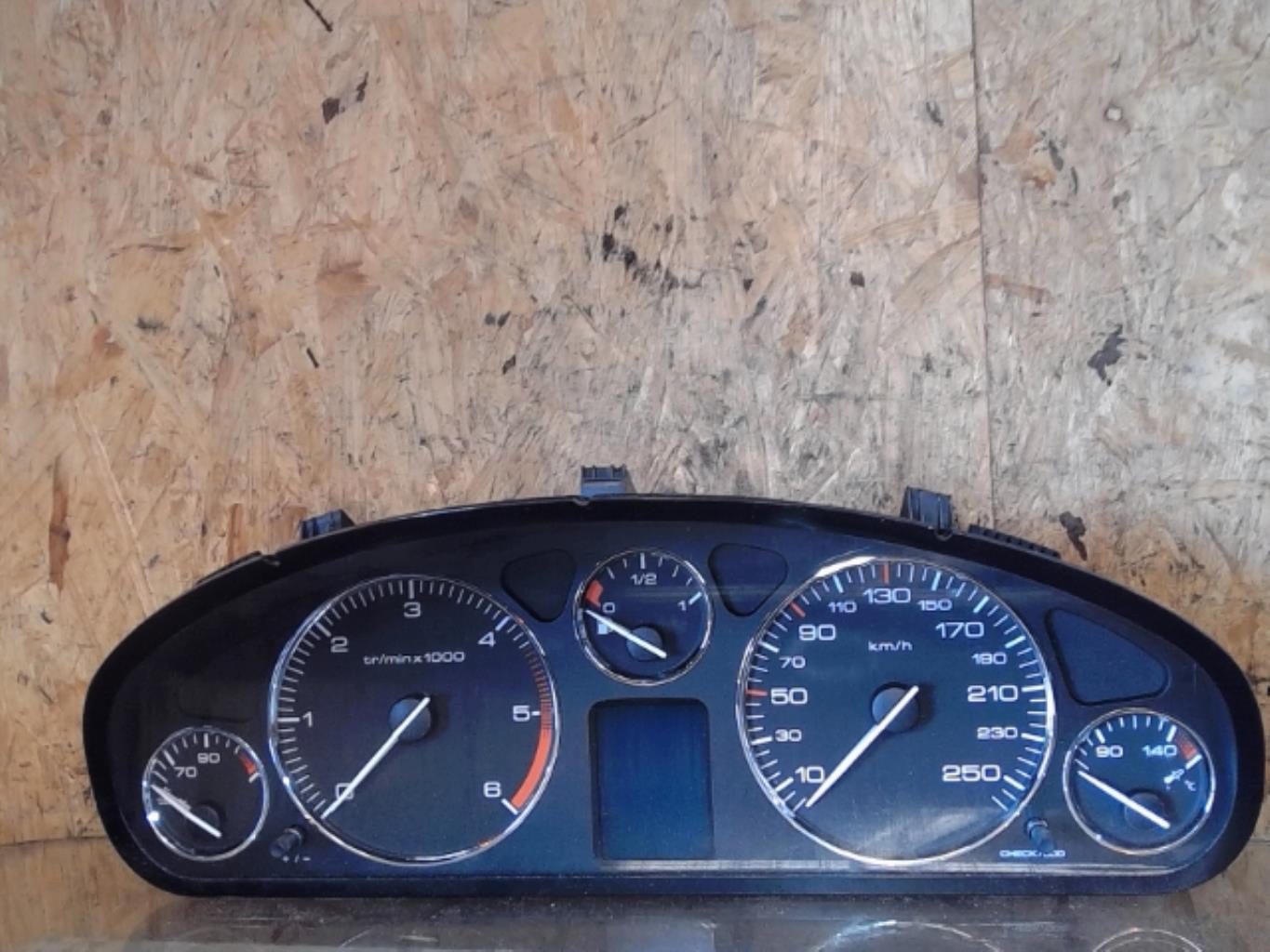 Compteur PEUGEOT 407 PHASE 1 BREAK Diesel - 1