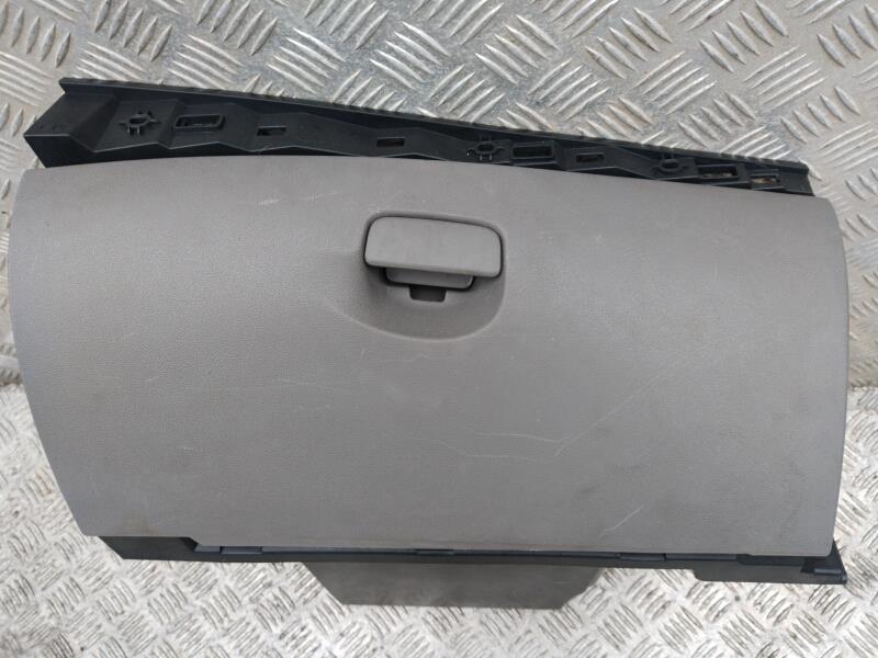 Boite a gants RENAULT MEGANE 3 PHASE 1 BREAK Diesel - 1