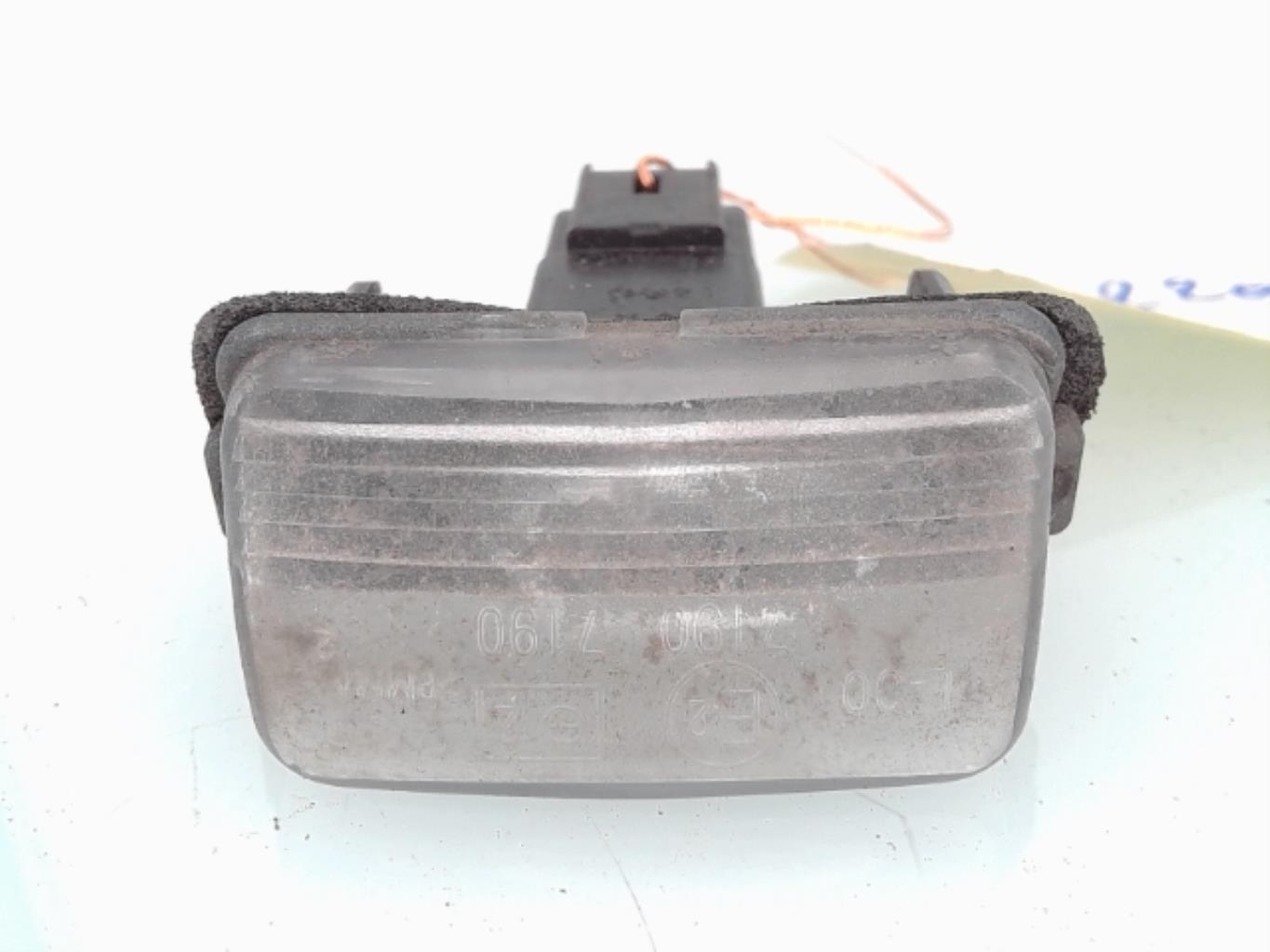 Eclairage de plaque CITROEN XSARA PICASSO PHASE 2  - 1