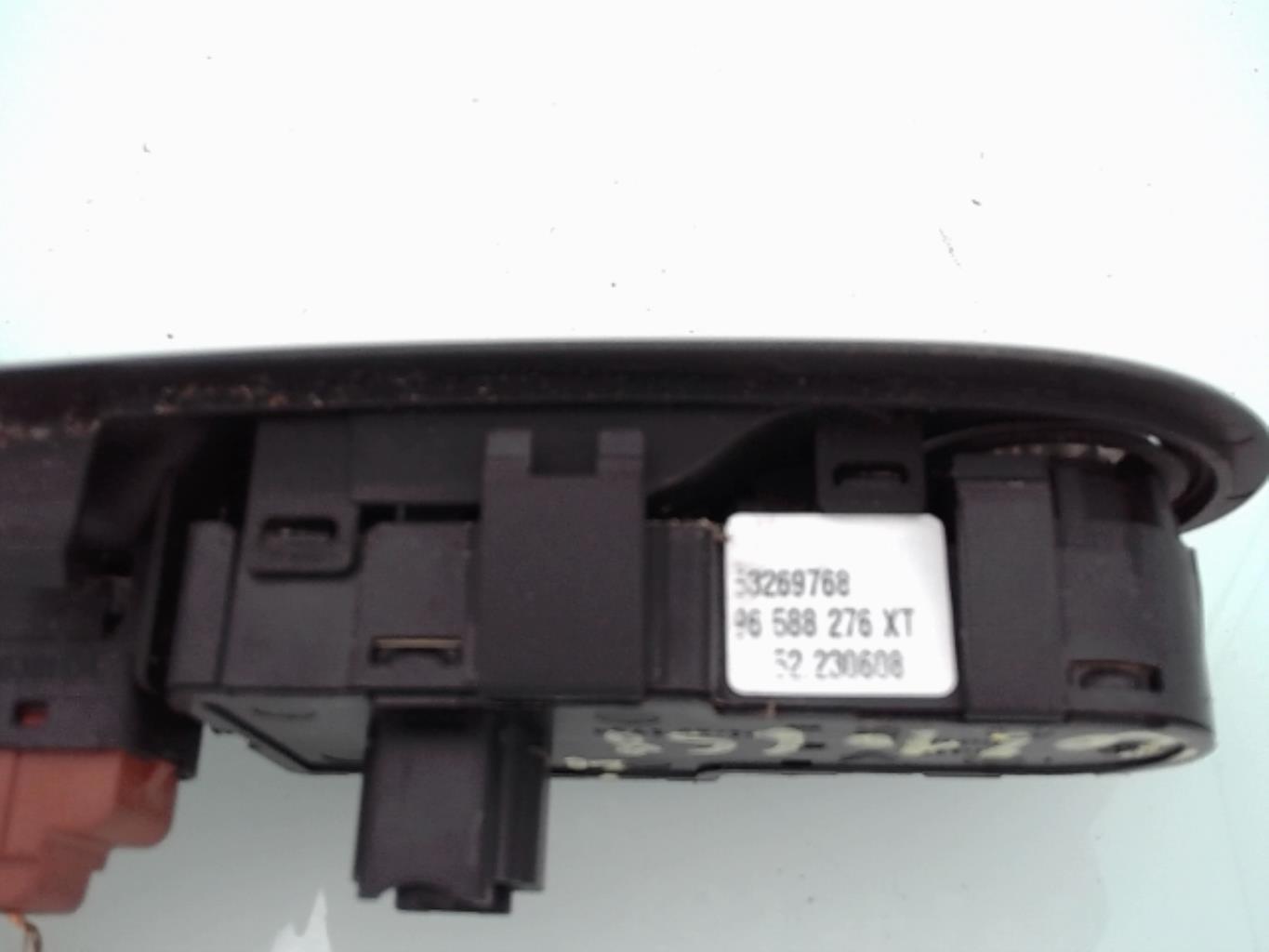 Interrupteur de leve vitre PEUGEOT 407 COUPE Diesel - 1