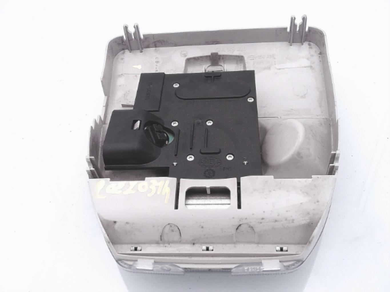 Eclairage de plafonnier MERCEDES CLASSE A 169 PHASE 1 Essence - 1