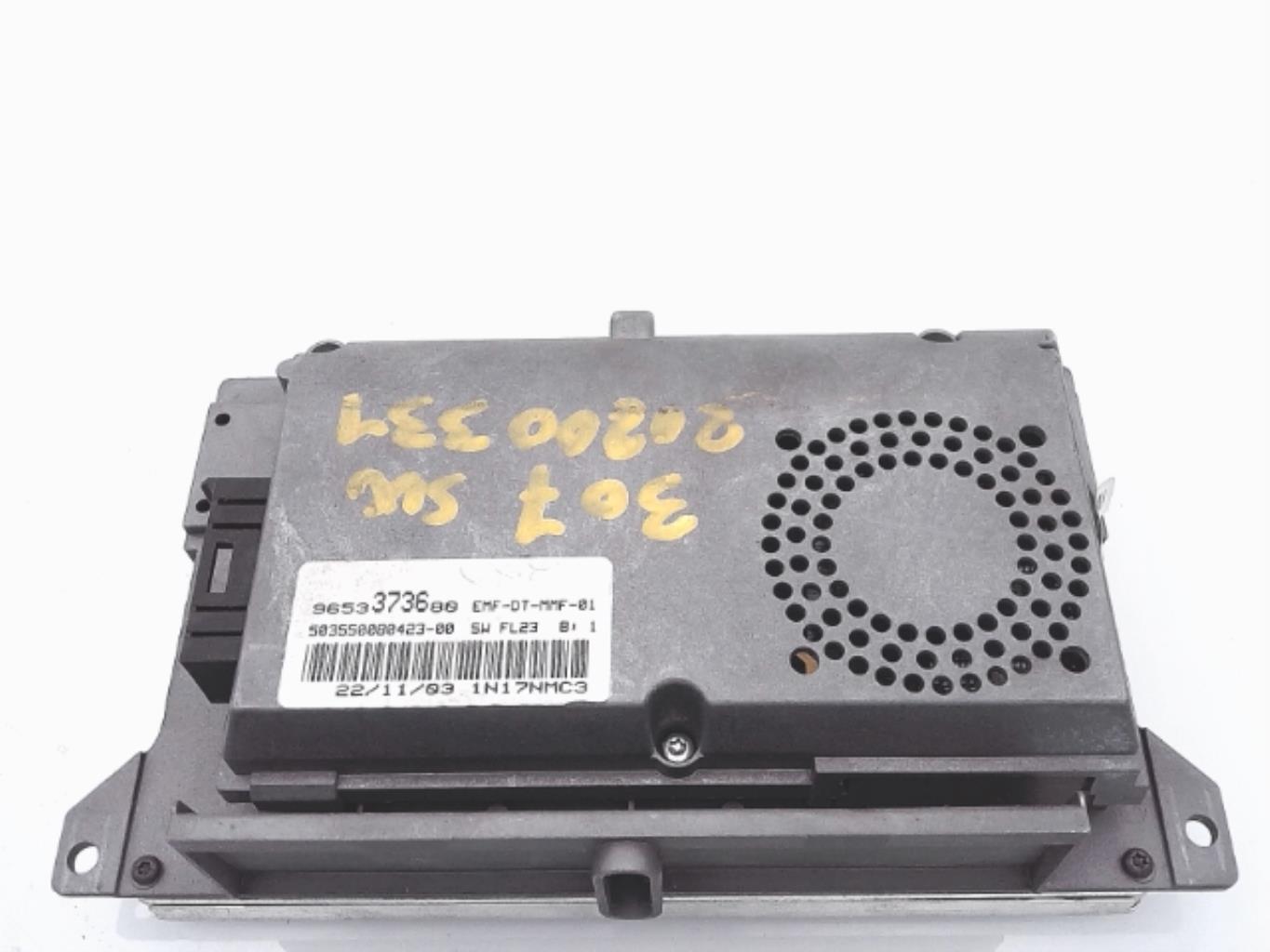 Ecran GPS PEUGEOT 307 PHASE 1 BREAK Diesel - 1