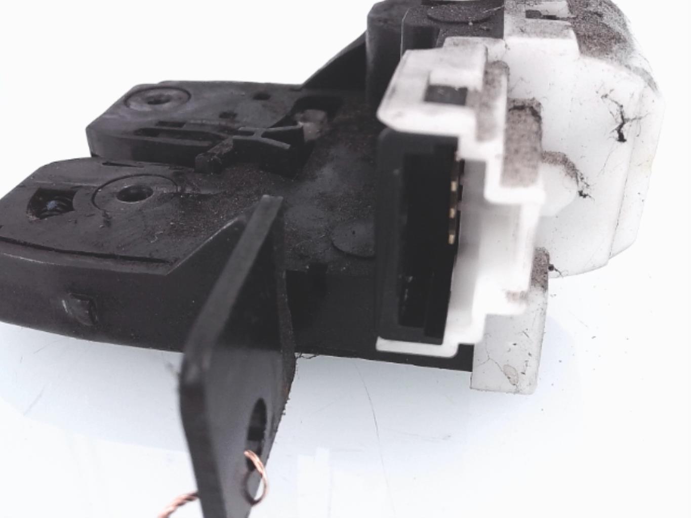Serrure de hayon RENAULT SCENIC 2 PHASE 1 Diesel - 1