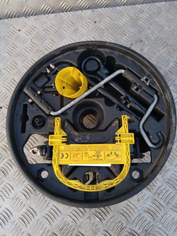 Cric (Ensemble depannage) RENAULT CLIO 2 PHASE 2 Diesel - 1