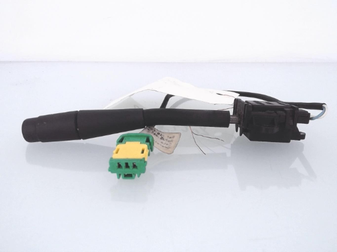 Commande autoradio PEUGEOT 206 PHASE 1 Essence - 1
