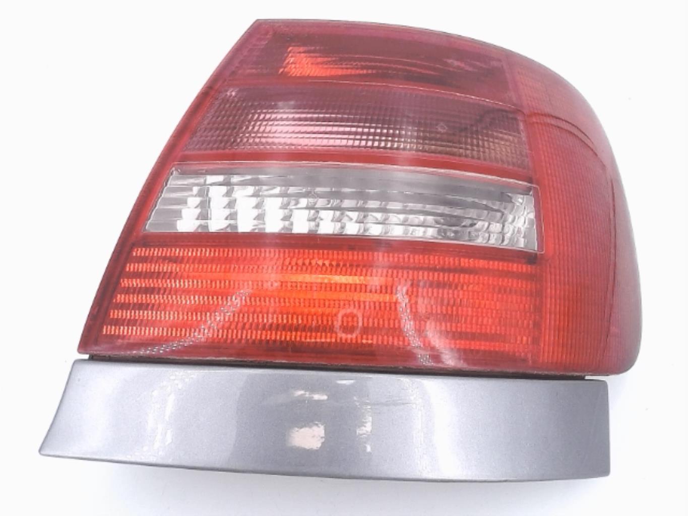 Luz trasera principal derecha (luces) AUDI A4 1 PHASE 2 Diésel - 1
