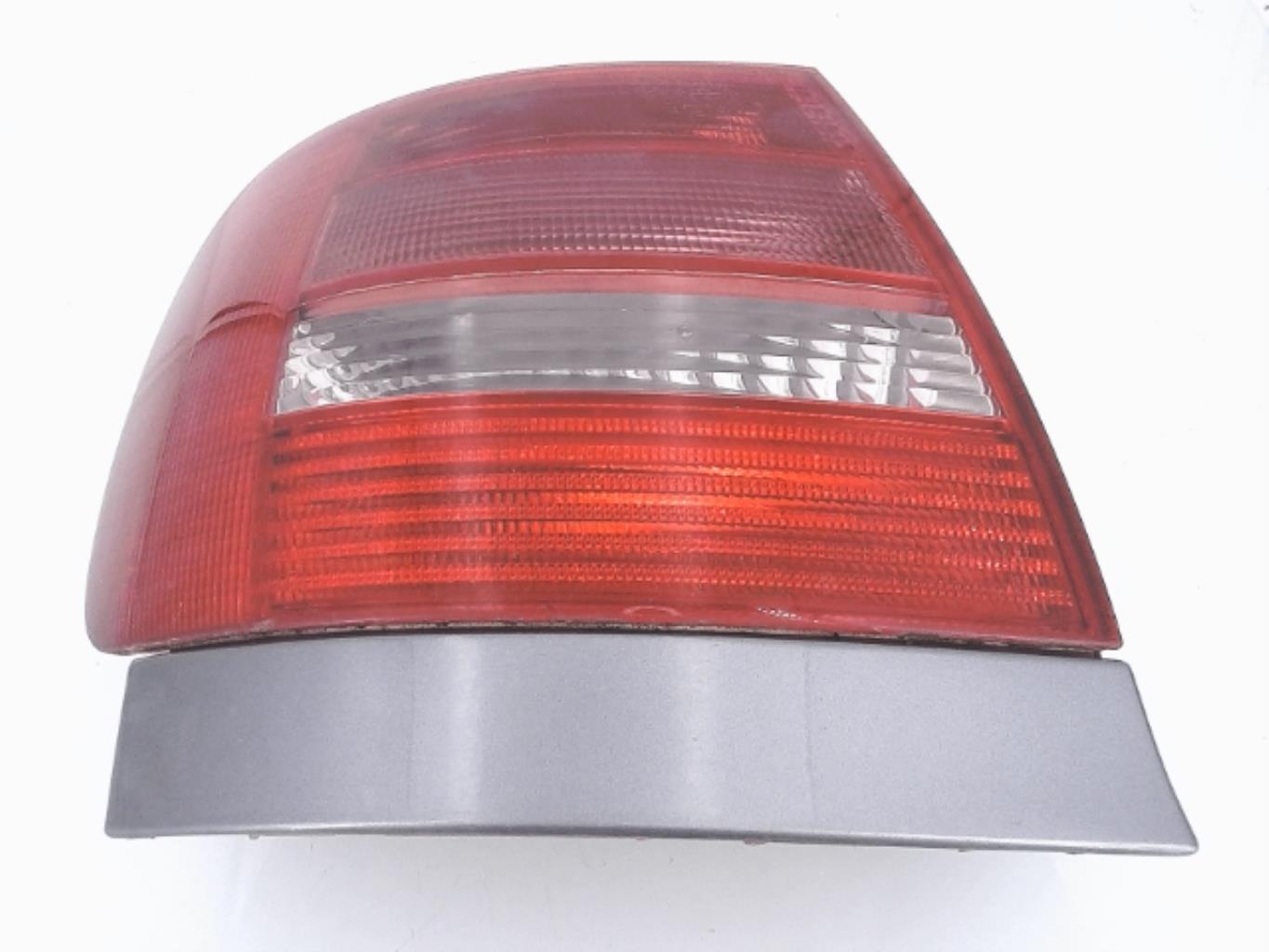 Feu arriere principal gauche (feux) AUDI A4 1 PHASE 2 Diesel - 1