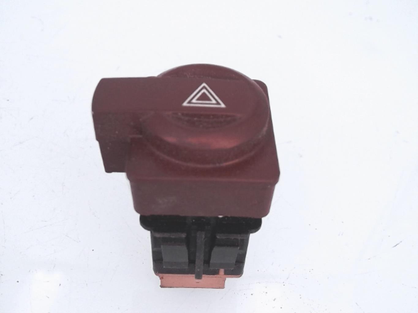 Bouton de warning CITROEN C4 1 PHASE 1 Essence - 1