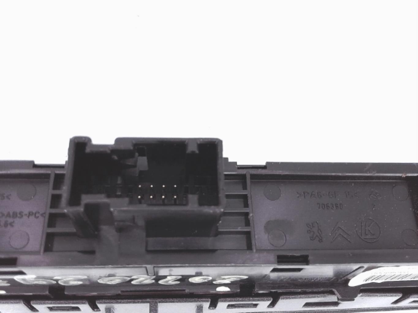 Bouton de warning PEUGEOT 308 1 PHASE 1 Diesel - 1