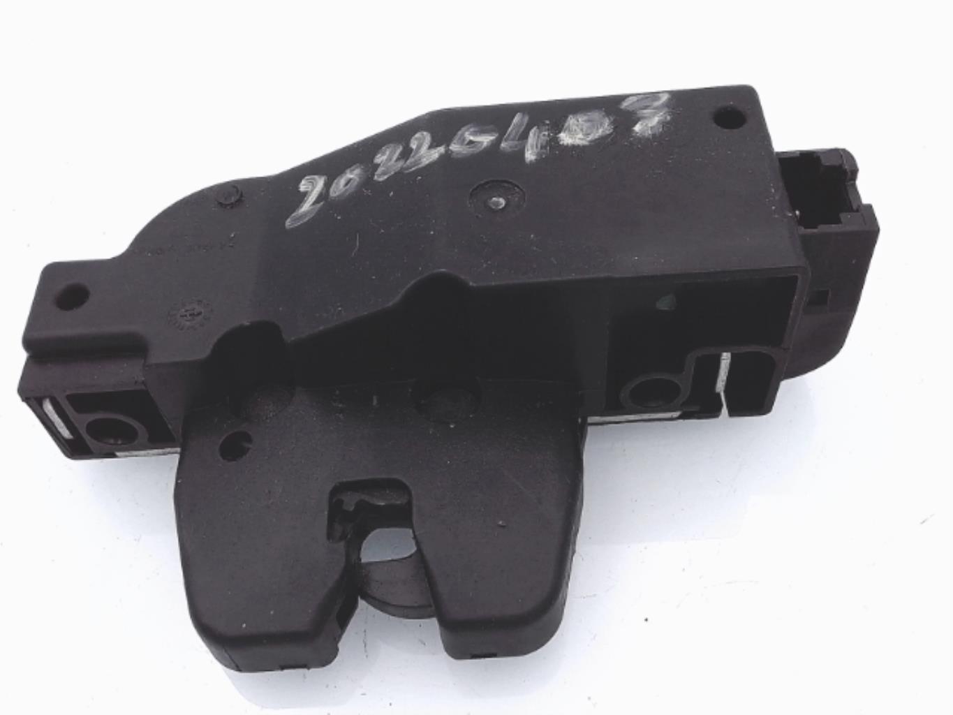 Serrure de coffre CITROEN C4 1 PHASE 1 Diesel - 1