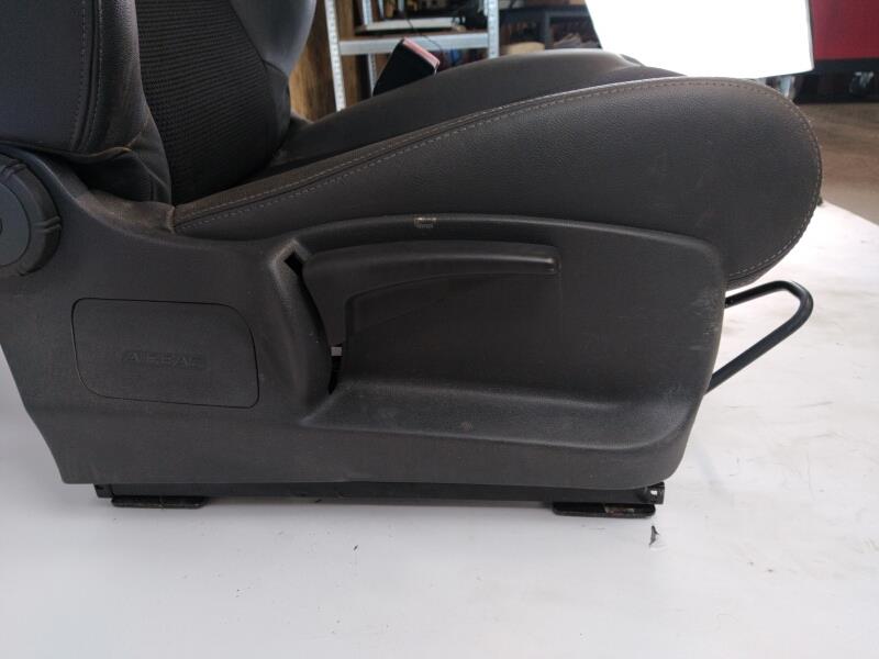 Siege avant droit RENAULT MEGANE 3 PHASE 1 COUPE Diesel - 1