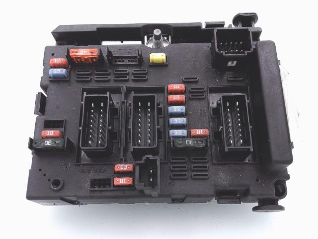 Boitier servitude moteur (BSM) PEUGEOT 206+ Essence - 1