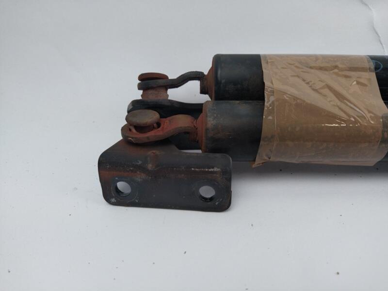 Verin de coffre HYUNDAI SATELLITE 1 PHASE 2 Diesel - 1